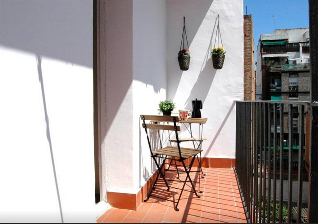 Bcn4Days 24/7 Apartments L’Hospitalet de Llobregat Exterior foto